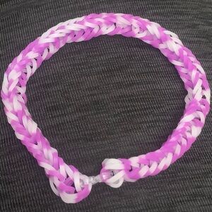 Really cute Rainbowloom bracelet for everyone